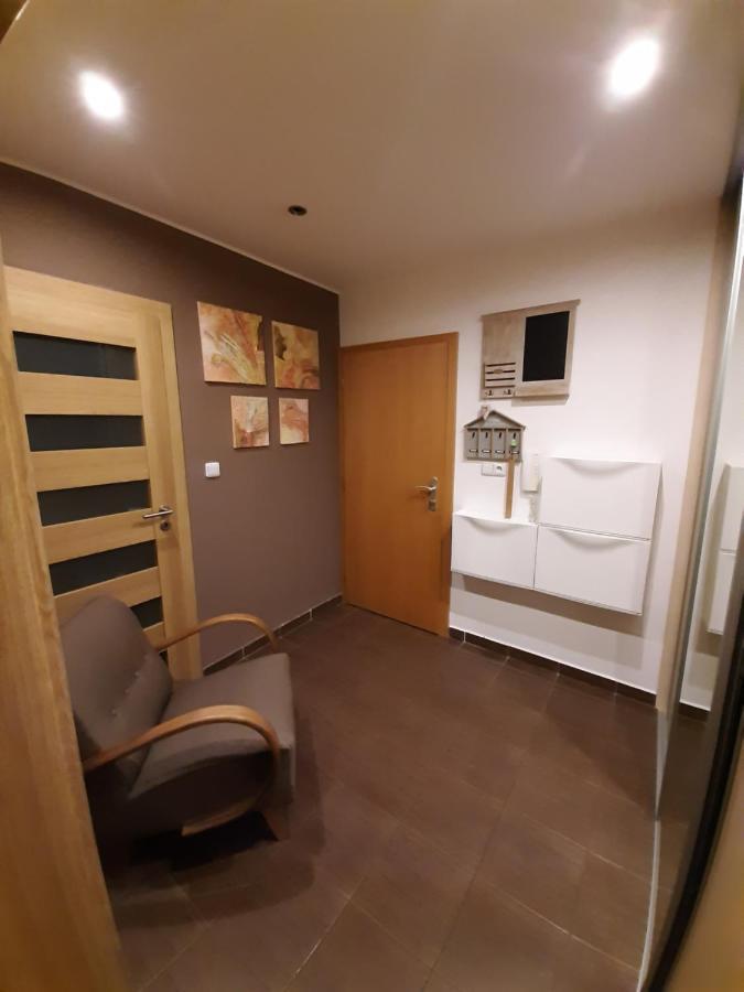 شقة Apartman Ca' Fam Liptovský Mikuláš المظهر الخارجي الصورة